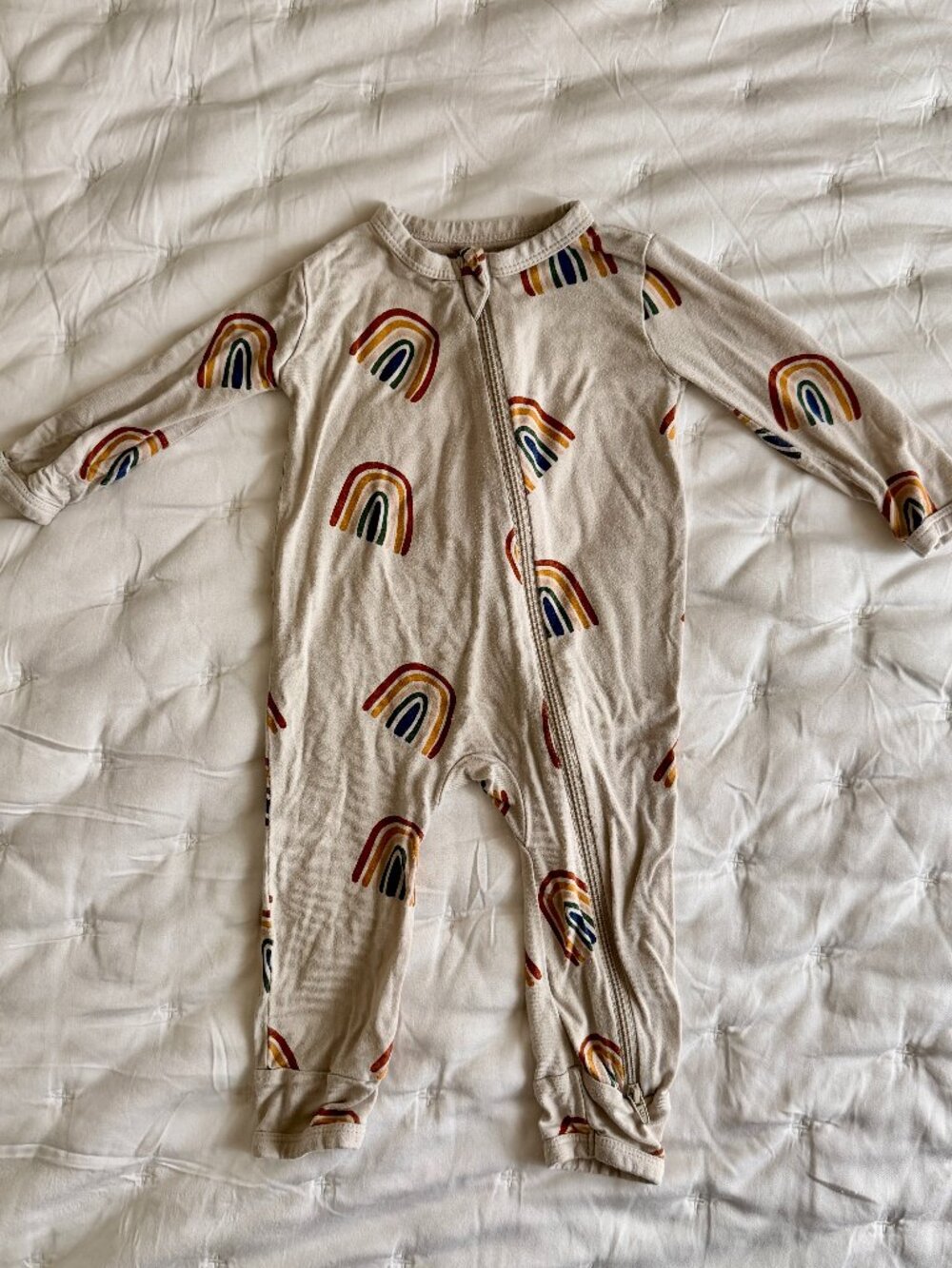 Kyte 3-6 Rust Rainbow on Oat Zippered Romper